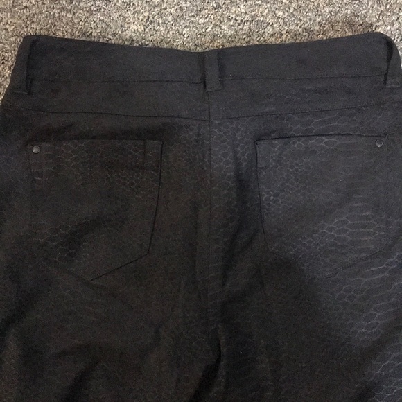 Artisan NY black velvet jeans size 2 - Picture 4 of 5